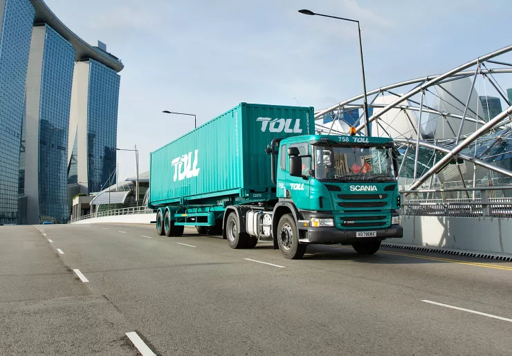 Toll Group Branded Scania Truck Pulling